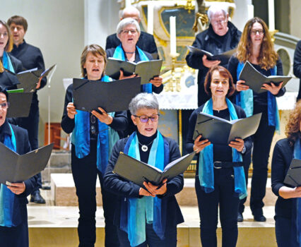 Dekanatschor „Come AN‘ Sing“ tritt am 21. und 22. März auf